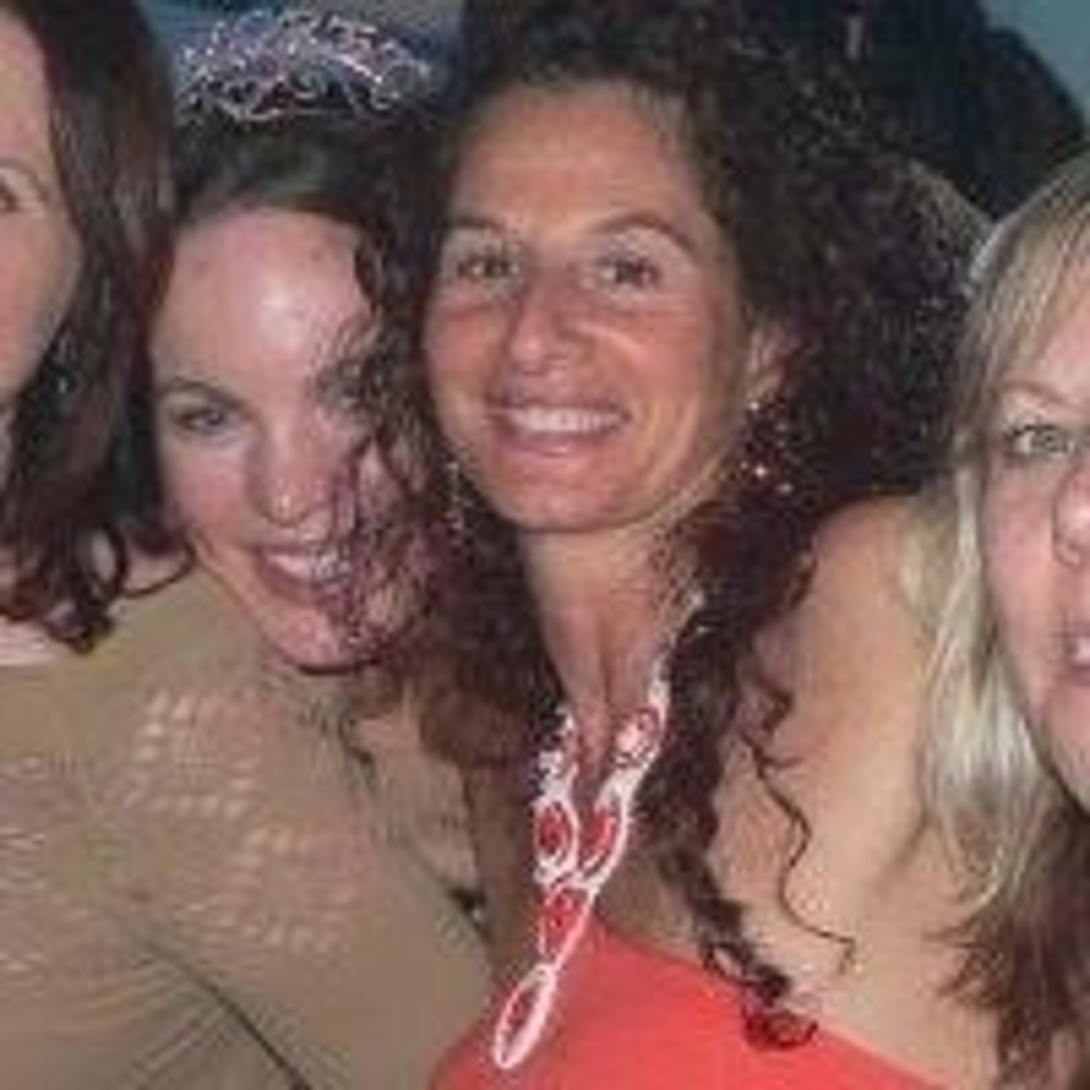 Meet your Posher, Debbie